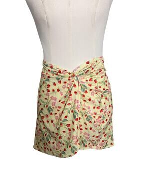 Victoria's Secret Swim Skirt Cover Up Womens XL/XXL Yellow Strawberry Floral